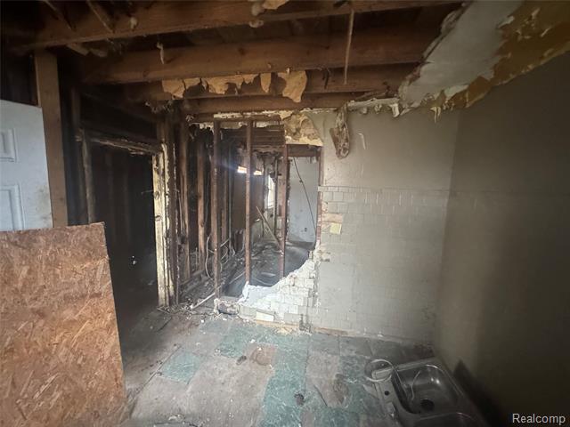 Builiding view twenty for 11354 Steel, Detroit, MI. 48227