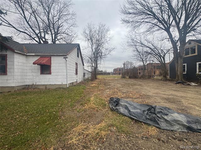 Builiding view two for 11354 Steel, Detroit, MI. 48227