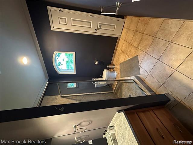 Builiding view seven for 3520 Blue Heron, Ypsilanti, MI. 48198