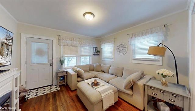 Builiding view four for 298 Broadacre, Clawson, MI. 48017