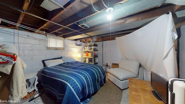 Builiding view thirty one for 298 Broadacre, Clawson, MI. 48017