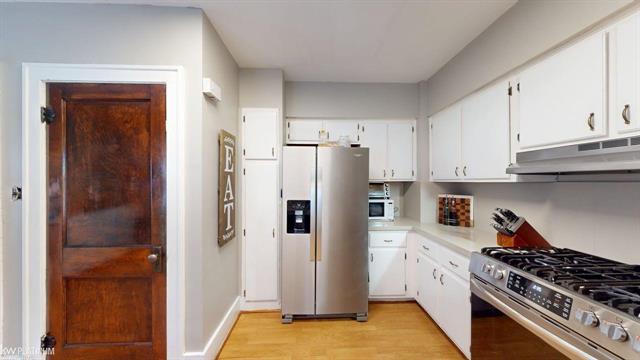 Builiding view twelve for 298 Broadacre, Clawson, MI. 48017