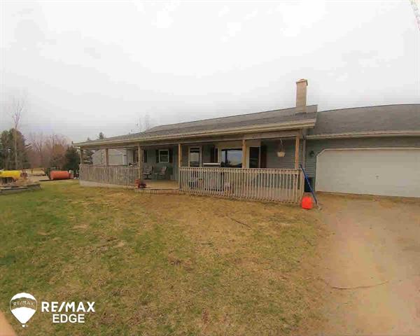 front view for 4985 Hollenbeck Road, Columbiaville, Mi. 48421