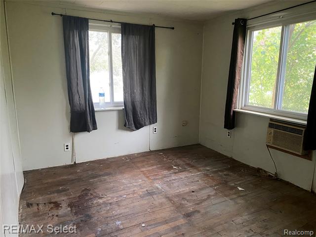 Builiding view eight for 1151 Wells Street, Burton, MI. 48529