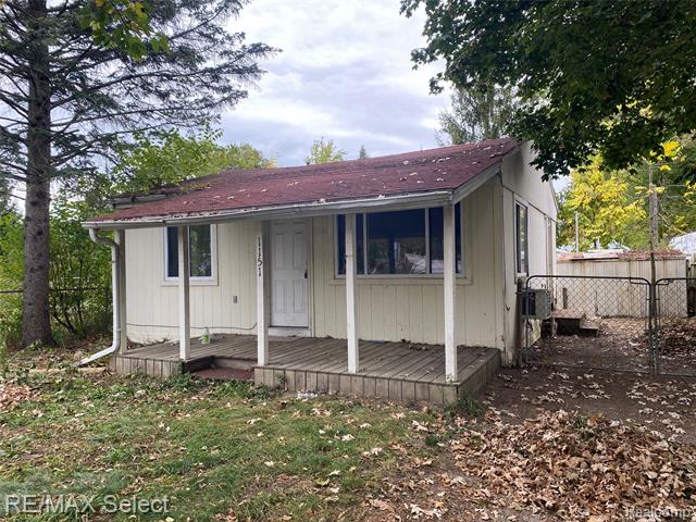 Builiding view four for 1151 Wells Street, Burton, MI. 48529