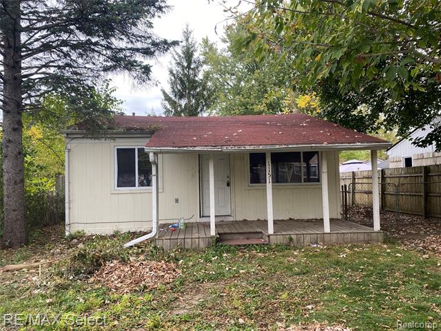 Builiding view one for 1151 Wells Street, Burton, MI. 48529