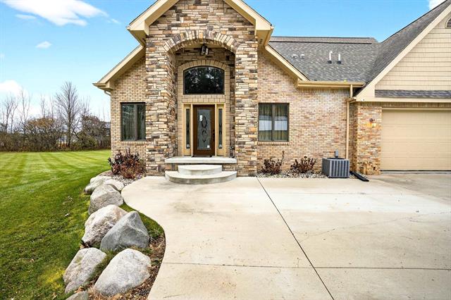 Builiding view fifty one for 2366 Lost Creek Court, Flushing, MI. 48433