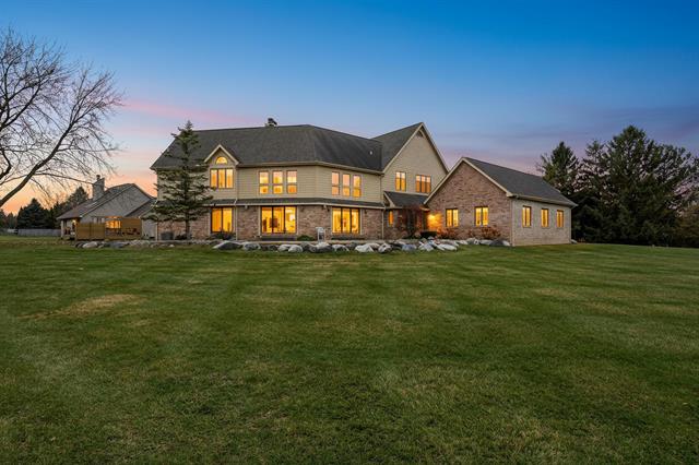 Builiding view fifty three for 2366 Lost Creek Court, Flushing, MI. 48433