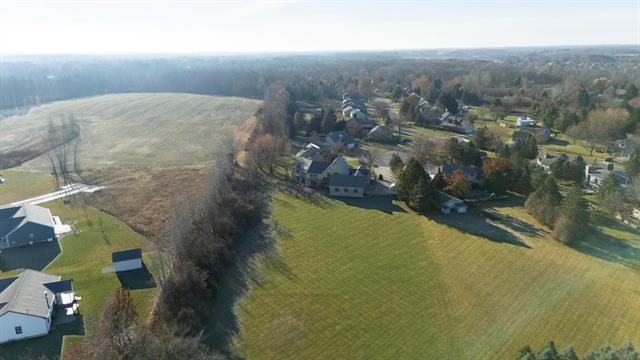 Builiding view forty three for 2366 Lost Creek Court, Flushing, MI. 48433