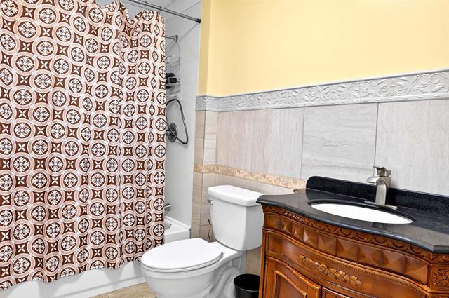 Builiding view forty for 2366 Lost Creek Court, Flushing, MI. 48433