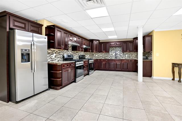 Builiding view thirty seven for 2366 Lost Creek Court, Flushing, MI. 48433