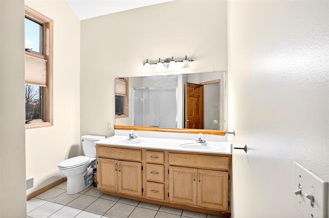 Builiding view twenty six for 2366 Lost Creek Court, Flushing, MI. 48433