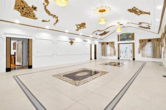 Builiding view twenty for 2366 Lost Creek Court, Flushing, MI. 48433