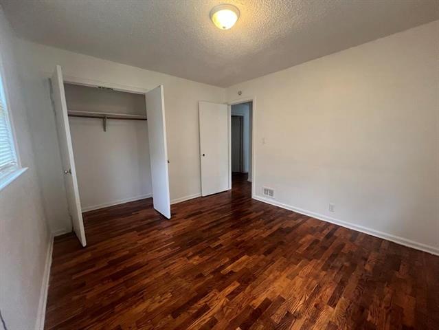 Builiding view six for 4702 Warrington Drive, Flint, MI. 48504