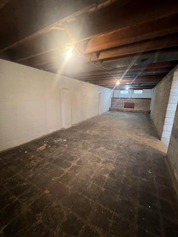 Builiding view thirteen for 4702 Warrington Drive, Flint, MI. 48504