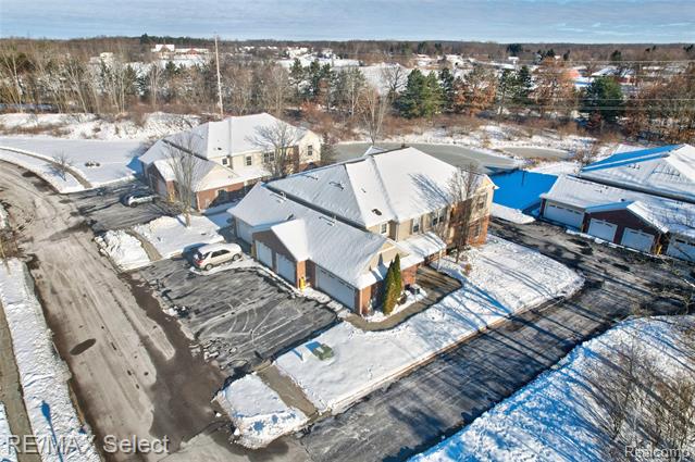 Builiding view five for 753 Eagle Drive, Fenton, MI. 48430