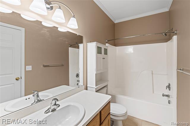 Builiding view thirty three for 753 Eagle Drive, Fenton, MI. 48430