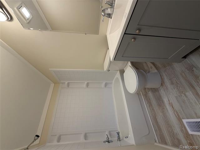 Builiding view eighteen for 2218 Disch Street, Flushing, MI. 48433