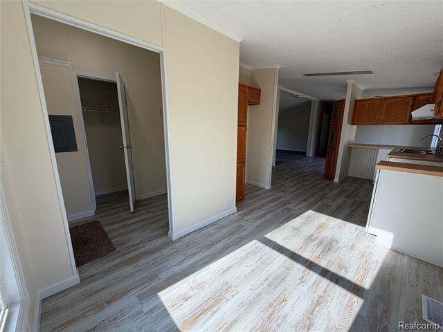 Builiding view nine for 2218 Disch Street, Flushing, MI. 48433