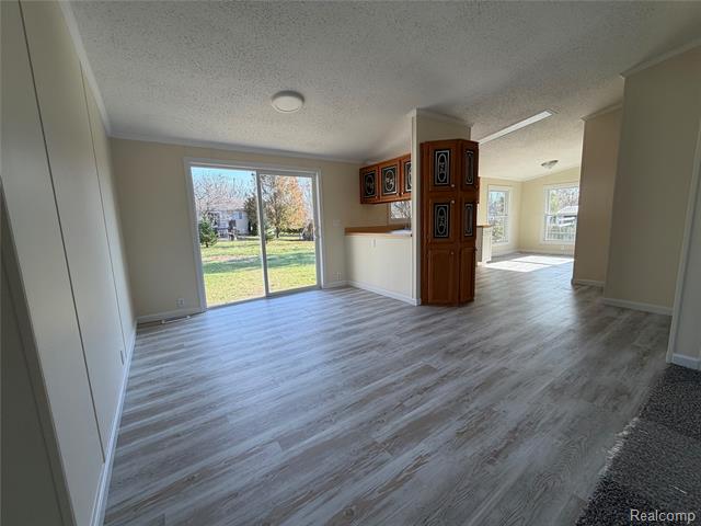 Builiding view six for 2218 Disch Street, Flushing, MI. 48433