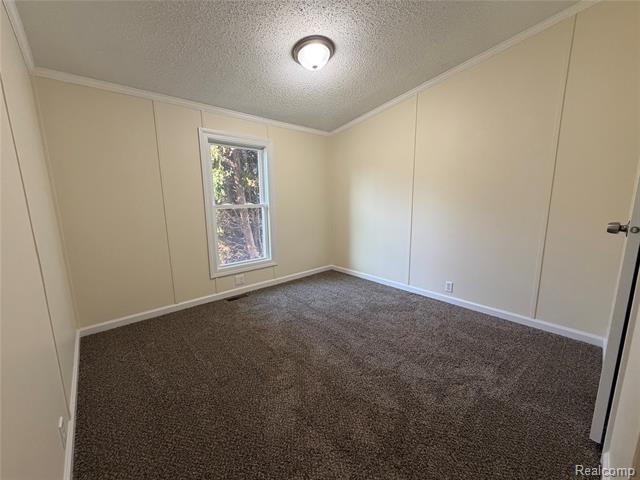 Builiding view sixteen for 2218 Disch Street, Flushing, MI. 48433