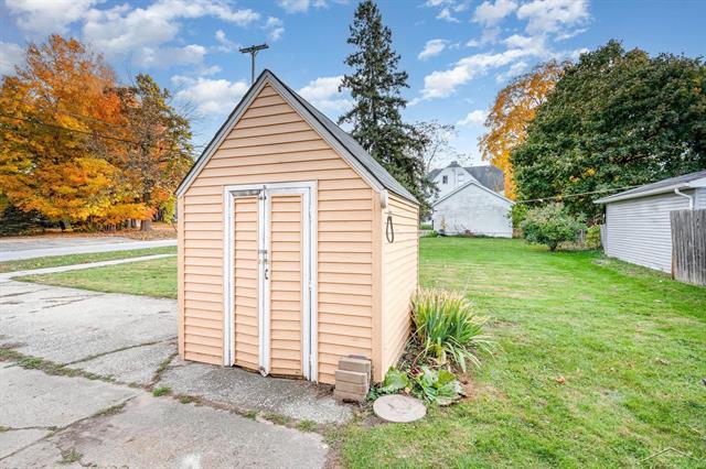 Builiding view fourteen for 105 Washington Street, Clio, MI. 48420