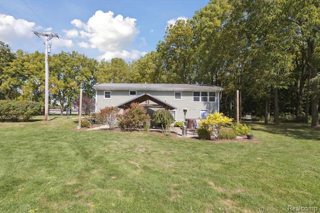 Builiding view forty for 5145 Arbela Road, Millington, MI. 48746