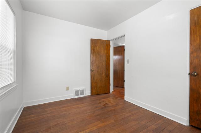 Builiding view eighteen for 153 23Rd, Battle Creek, MI. 49015