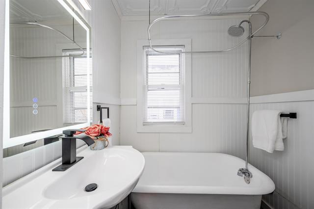 Builiding view eleven for 1216 Broadway, Benton Harbor, MI. 49022