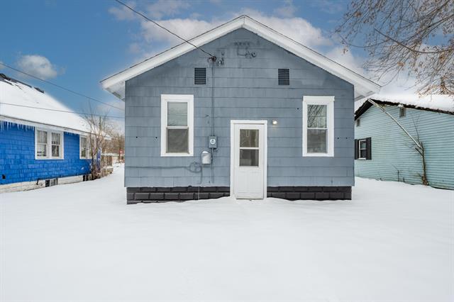 Builiding view fifteen for 1216 Broadway, Benton Harbor, MI. 49022