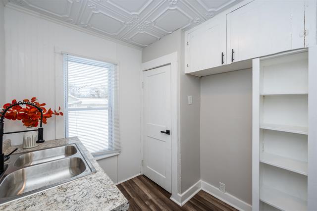 Builiding view seven for 1216 Broadway, Benton Harbor, MI. 49022