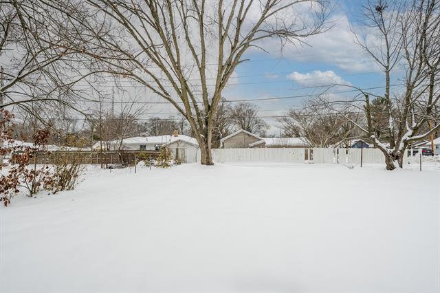 Builiding view seventeen for 1216 Broadway, Benton Harbor, MI. 49022