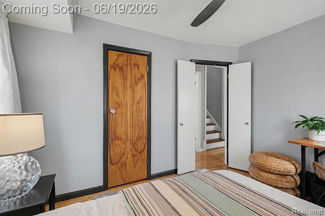 Builiding view twenty four for 549 Park, Clawson, MI. 48017