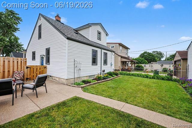 Builiding view twenty nine for 549 Park, Clawson, MI. 48017