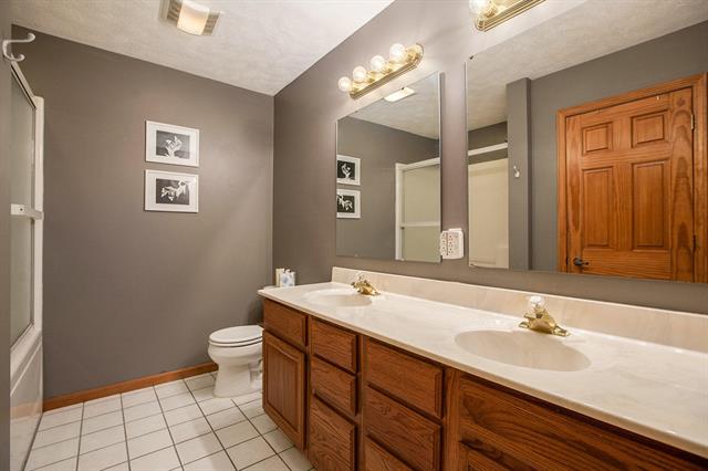 Builiding view fourteen for 51 Arthur, Manistee, MI. 49660