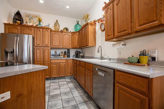 Builiding view nine for 51 Arthur, Manistee, MI. 49660