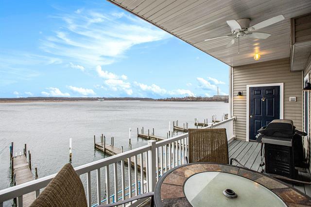 Builiding view nineteen for 51 Arthur, Manistee, MI. 49660