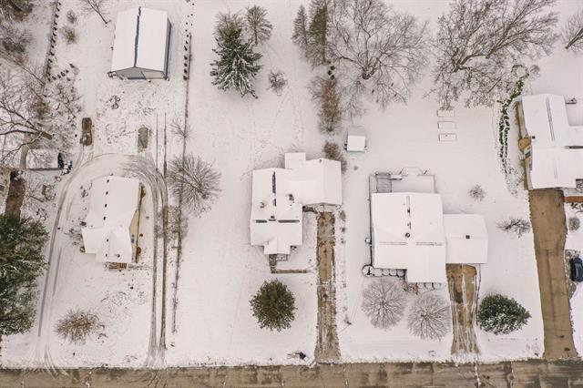 Builiding view eleven for 3209 Hospers, Grand Blanc, MI. 48439