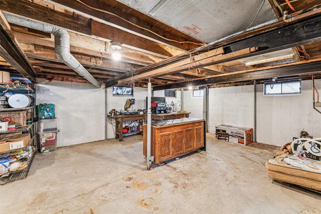 Builiding view thirty for 3209 Hospers, Grand Blanc, MI. 48439