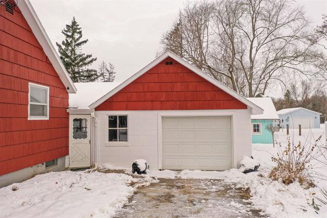 Builiding view two for 3209 Hospers, Grand Blanc, MI. 48439