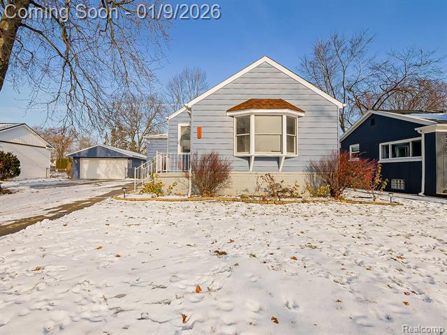 Builiding view forty one for 124 Leroy, Clawson, MI. 48017