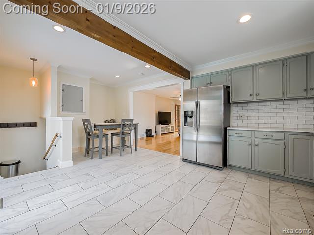 Builiding view nine for 124 Leroy, Clawson, MI. 48017