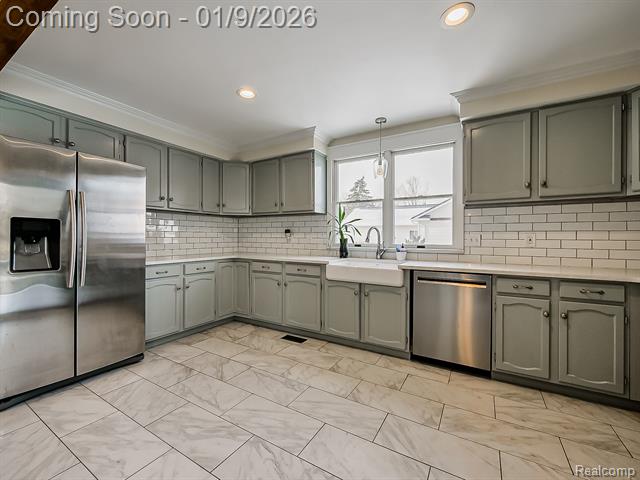 Builiding view seven for 124 Leroy, Clawson, MI. 48017