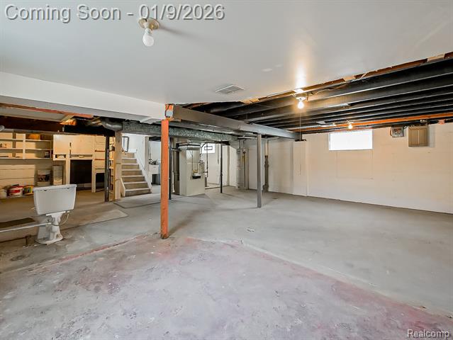 Builiding view twenty five for 124 Leroy, Clawson, MI. 48017