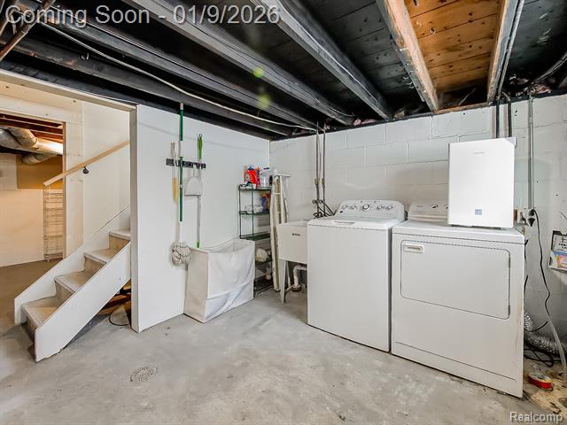 Builiding view twenty three for 124 Leroy, Clawson, MI. 48017