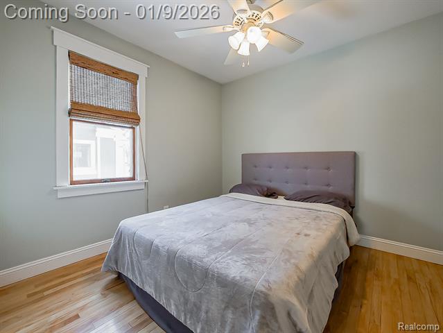 Builiding view twenty for 124 Leroy, Clawson, MI. 48017