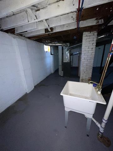 Builiding view sixteen for 8294 Rosemont, Detroit, MI. 48228
