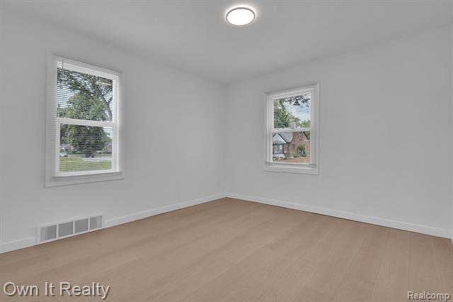 Builiding view nine for 11624 Wayburn, Detroit, MI. 48224