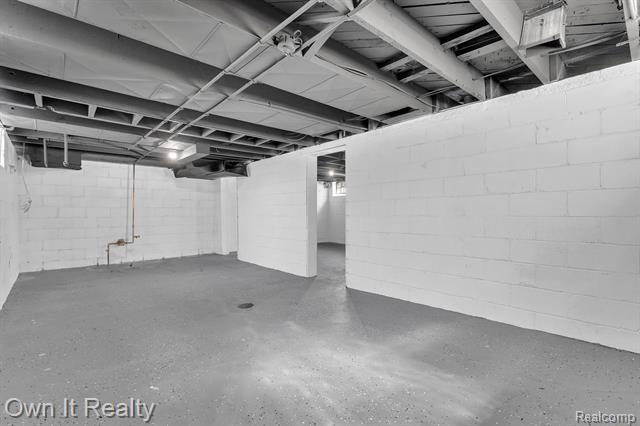 Builiding view twenty eight for 11624 Wayburn, Detroit, MI. 48224