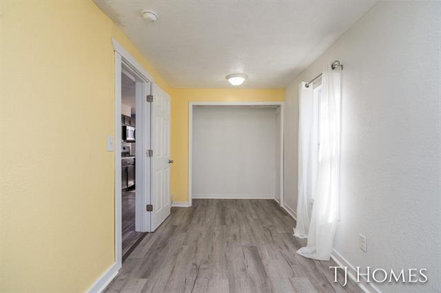 Builiding view thirteen for 1061 Forest, Muskegon, MI. 49442